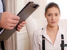 Angry Young Man Called Babe With Shaved Pussy To Give Rimming