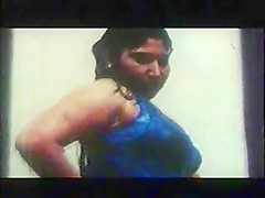 Desi indian B Grade movie nude bath